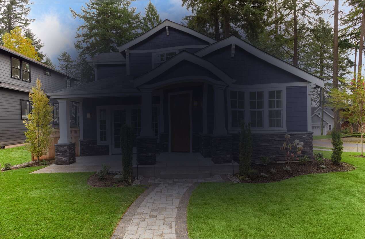 Front of a house in daylight from the perspective of someone with age-related macular degeneration. Fourth of five stages.