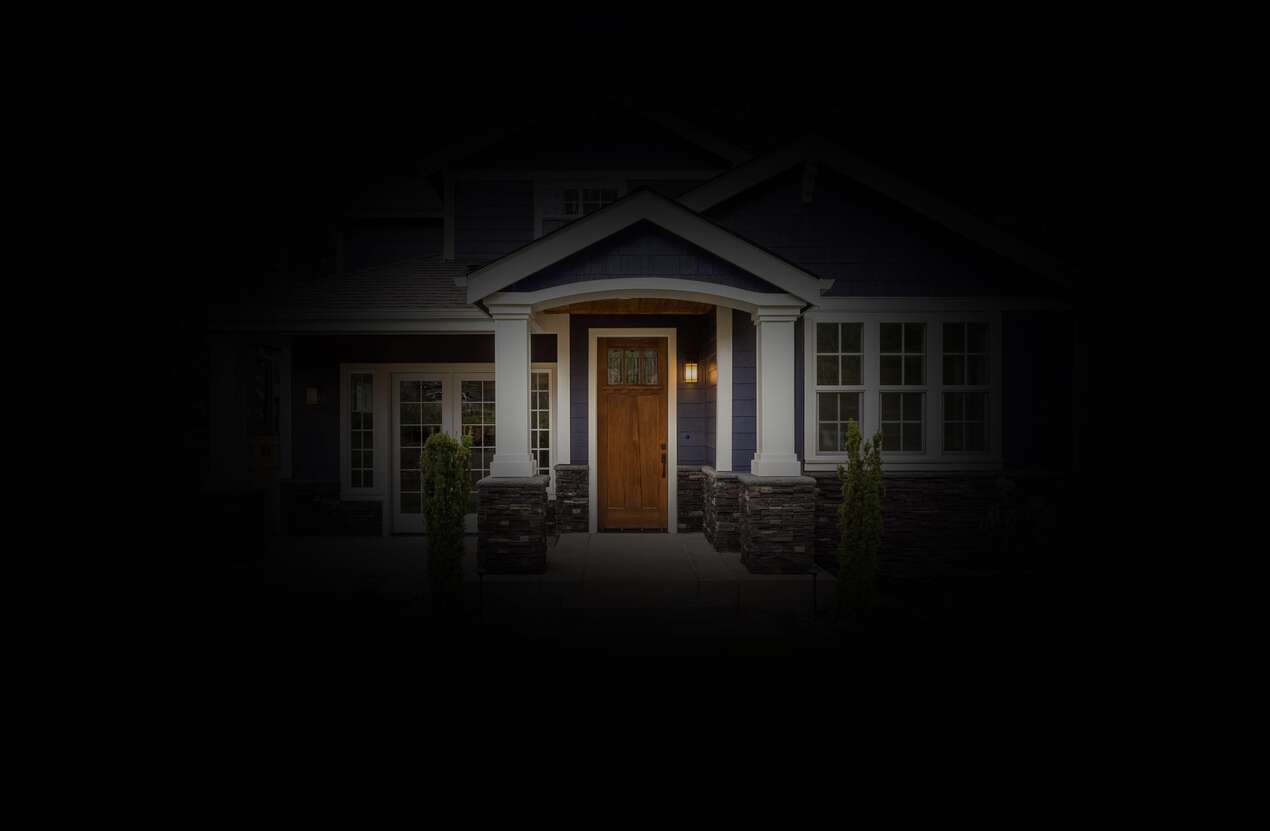 Front of a house in daylight from the perspective of someone with retinitis pigmentosa. Fifth of five stages.