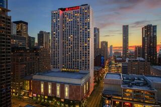 Chicago Marriott Downtown Magnificent Mile during sunset